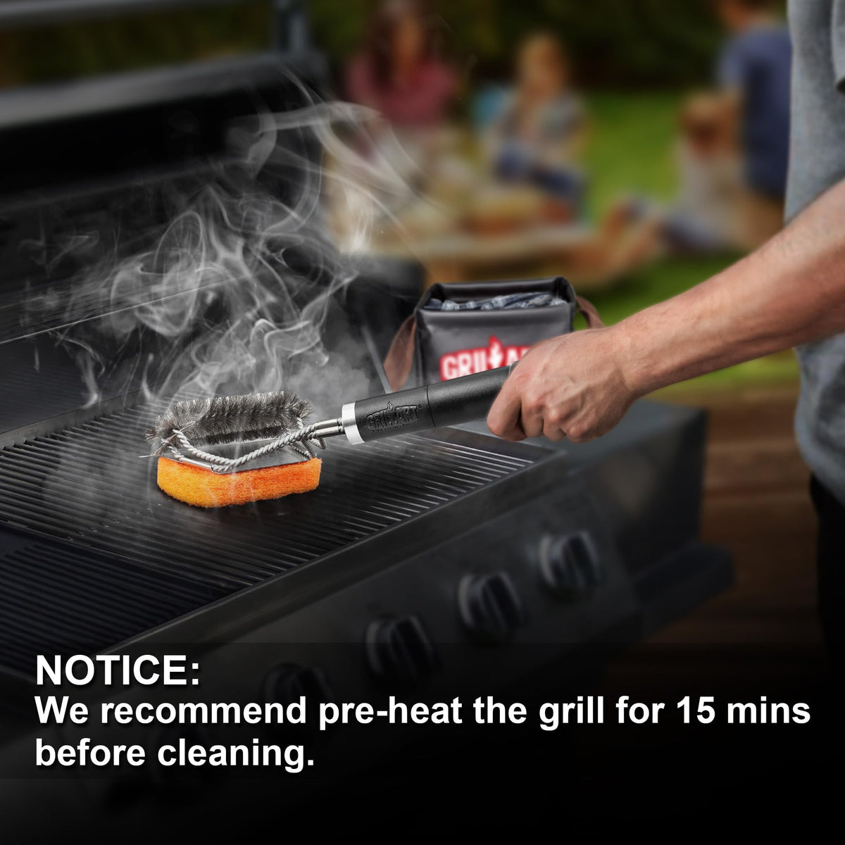 GRILLART 18-inch brush kit ideal as a gift for grill lovers.
