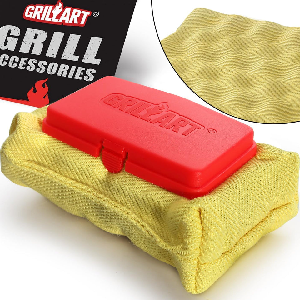 GRILLART bristle-free cleaning pad in red for safe residue removal on grills