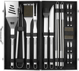GRILLART stainless steel fork for precise turning and handling on the grill