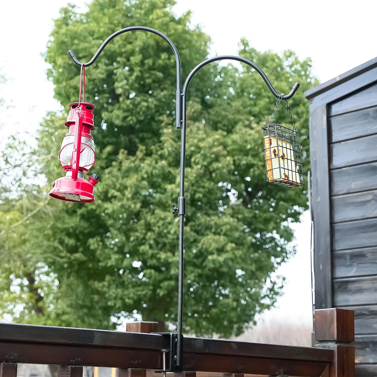 Gtongoko 35-inch rail clamp enables tool-free, quick installation on decks.