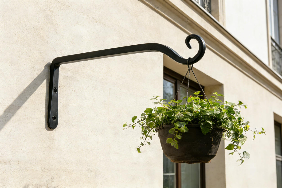 Gtongoko wind-chime hook provides a sturdy mounting for decorative sounds.