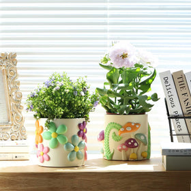 GUGUGO mushroom planter suited for indoor or outdoor boho decor