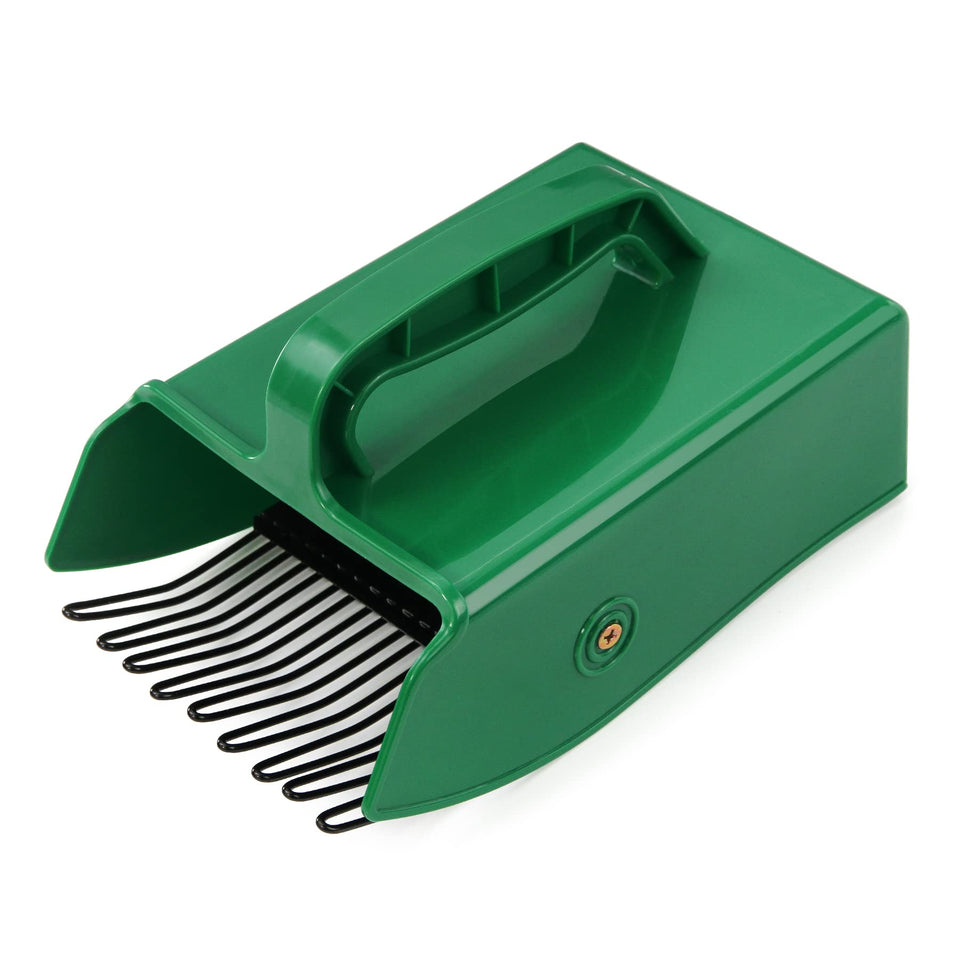 GUGULUZA berry picker with metallic comb showing precise berry separation.