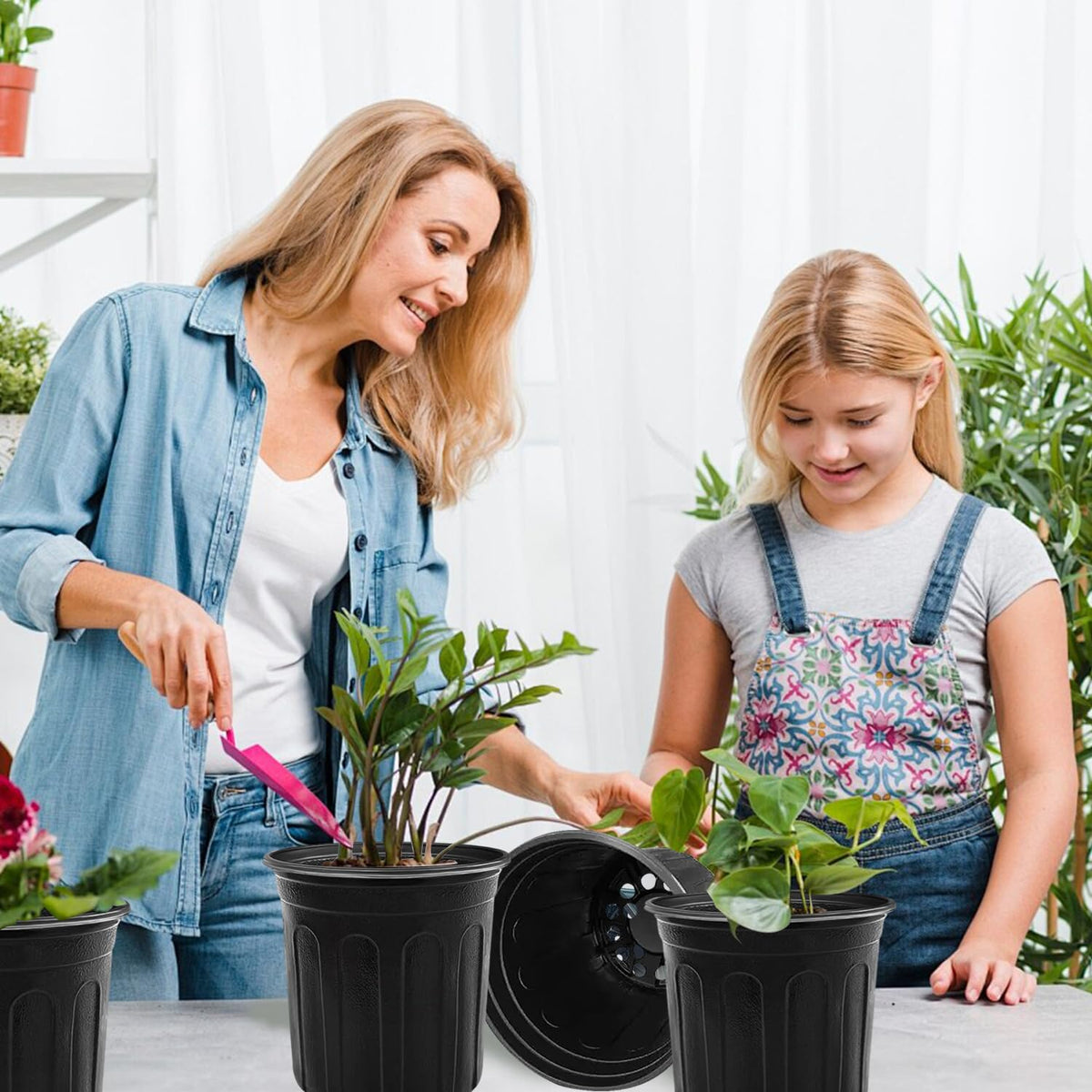 Guuozzli black nursery pot suited for transplanting and starters.