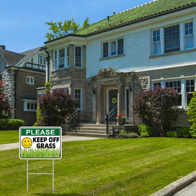 GXGGUS Wide yard display clearly marks restricted areas
