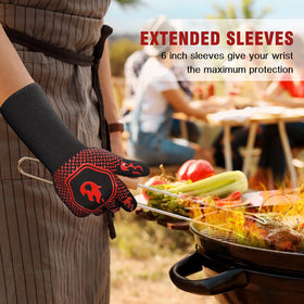 HAMITOR heat-resistant gloves ideal for grill and meat handling