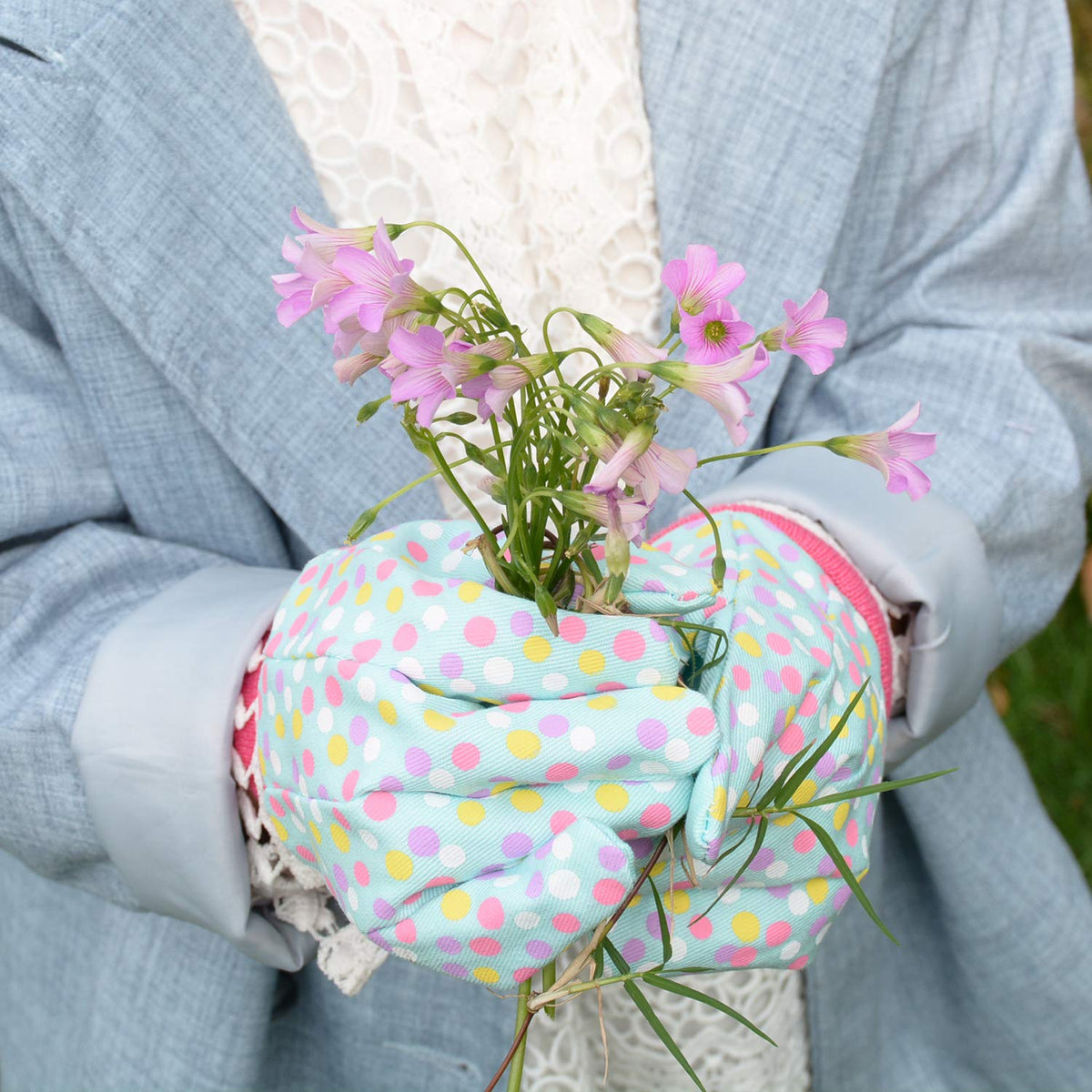 HANDLANDY bright prints to engage kids while gardening with parents