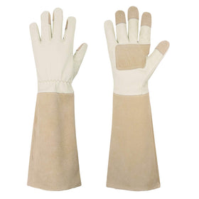 HANDLANDY pruning gloves long for roses offer breathable comfort during pruning.