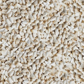 Happy Wings safflower seeds ideal for tube and tray feeders.