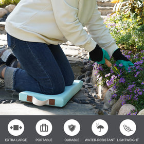 HappyPicnic non-slip-bottom kneeling pad stays securely in place on wet floors.