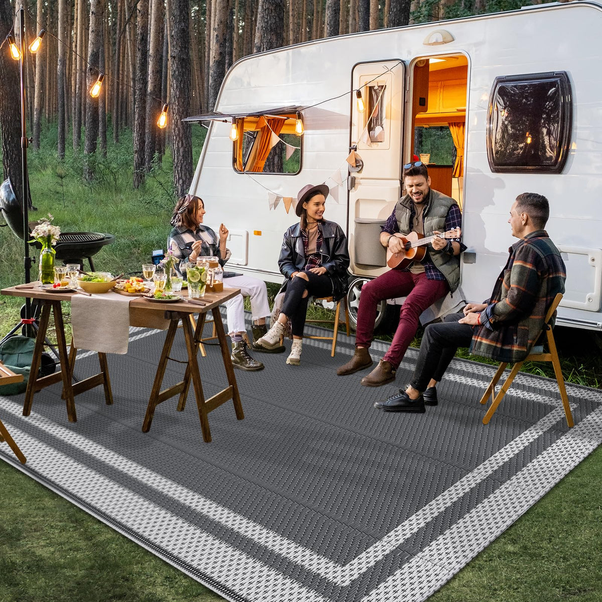 HappyTrends outdoor rug waterproof surface, quick cleanup after rain or spills.