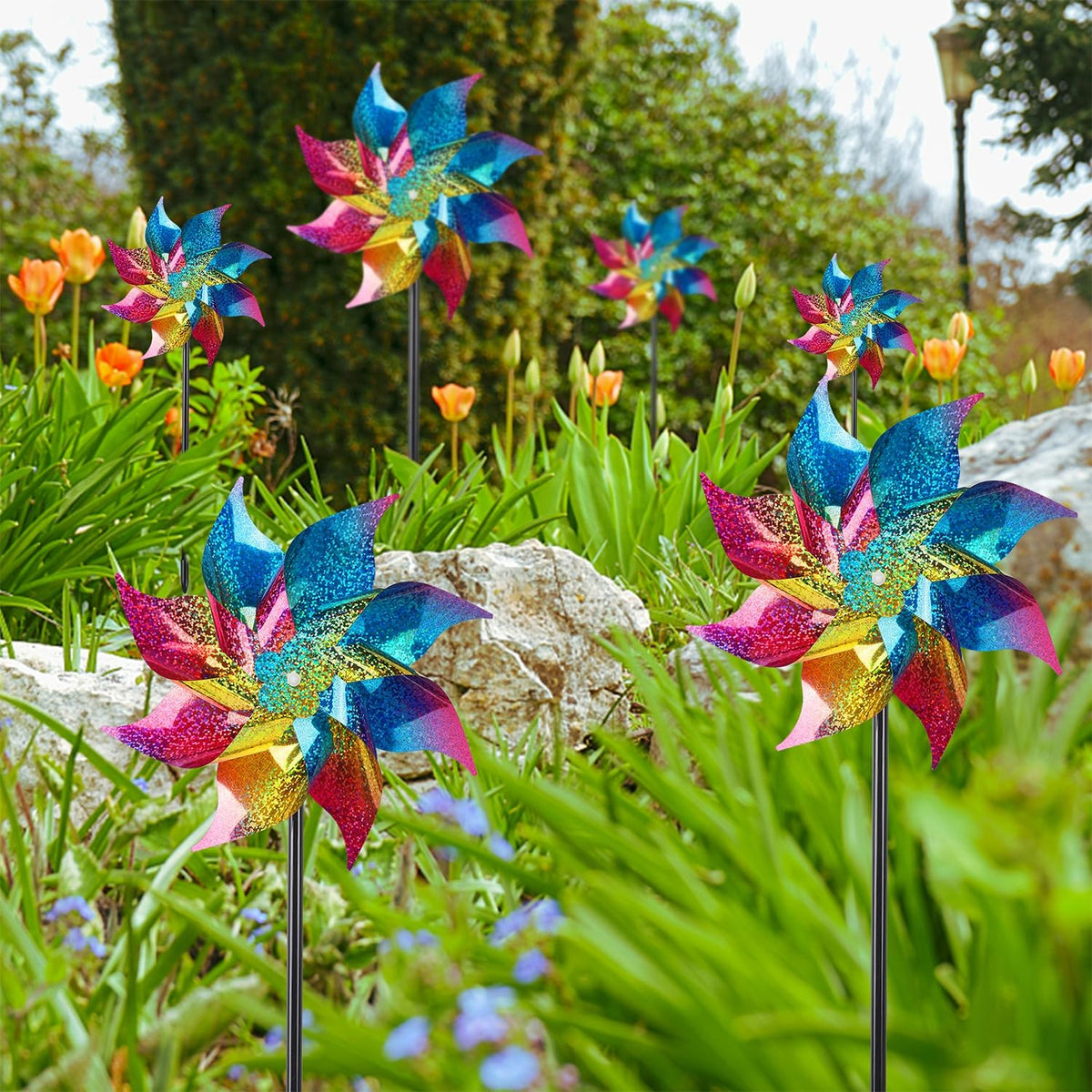 Hausse farm and orchard pinwheels deter birds with reflective color and motion