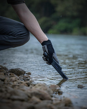 Hazlewolke pinpointer 20 ft waterproof depth for underwater use.