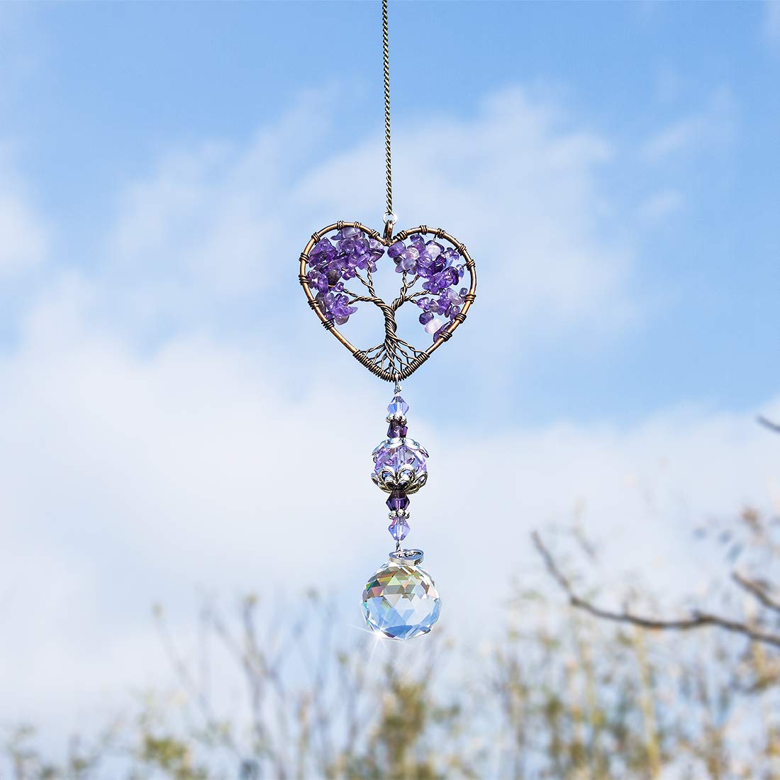 H&D HYALINE & DORA car pendant adds sparkle during drives