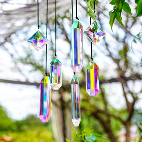 HDCRYSTALGIFTS AB prism rainbow reflections brighten daily spaces