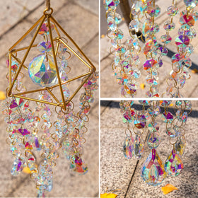 HDCRYSTALGIFTS color glass octagon beads brighten garden features.