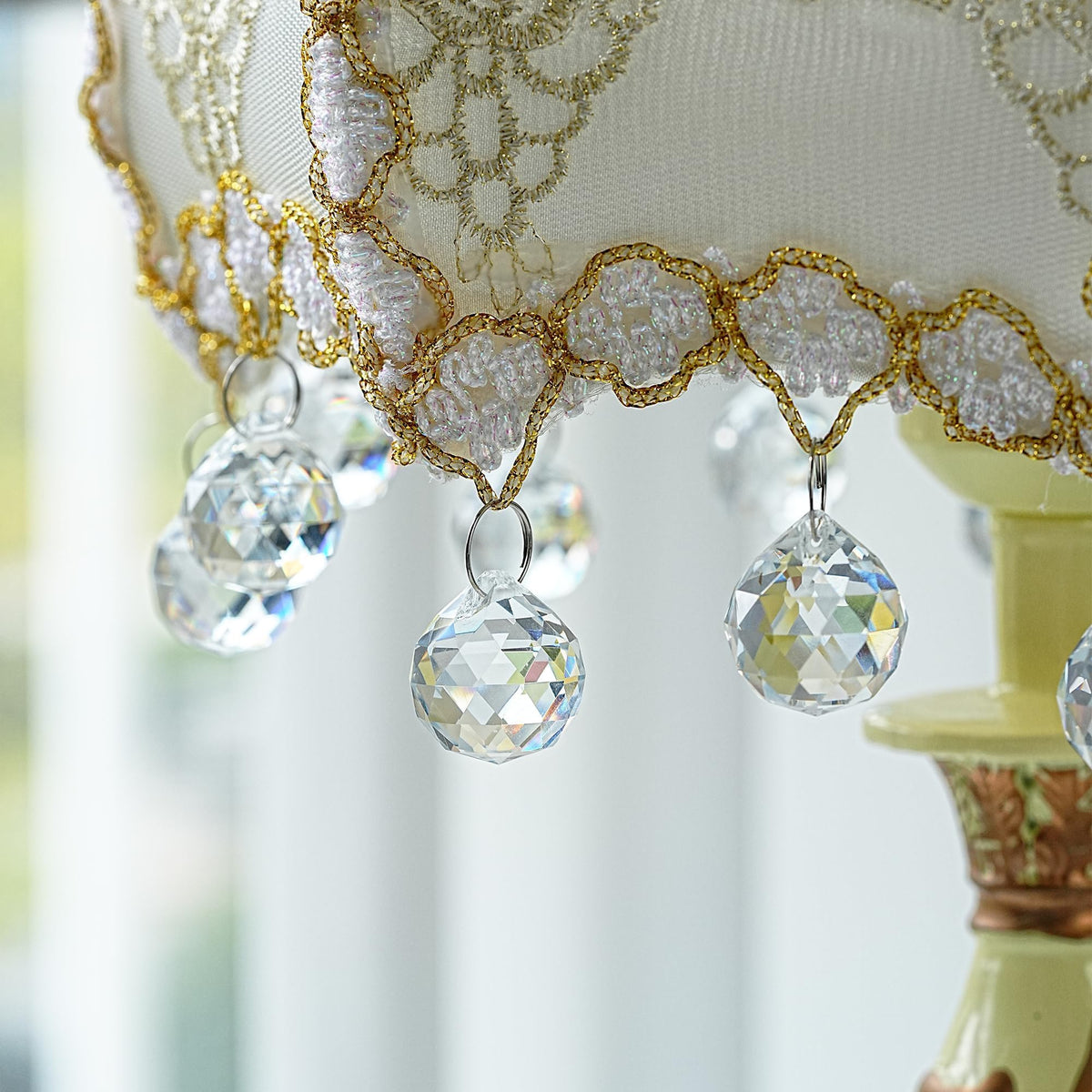 HDCRYSTALGIFTS crystal ball prisms reflect light across room for lively ambiance