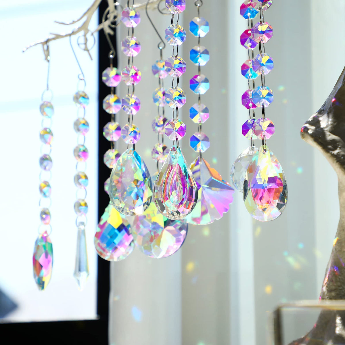 HDCRYSTALGIFTS rainbow prisms offer beautiful light refraction for cozy rooms.