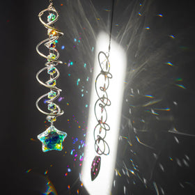 H&D Hyaline & Dora 21inch suncatcher rotates in wind creating mesmerizing reflections