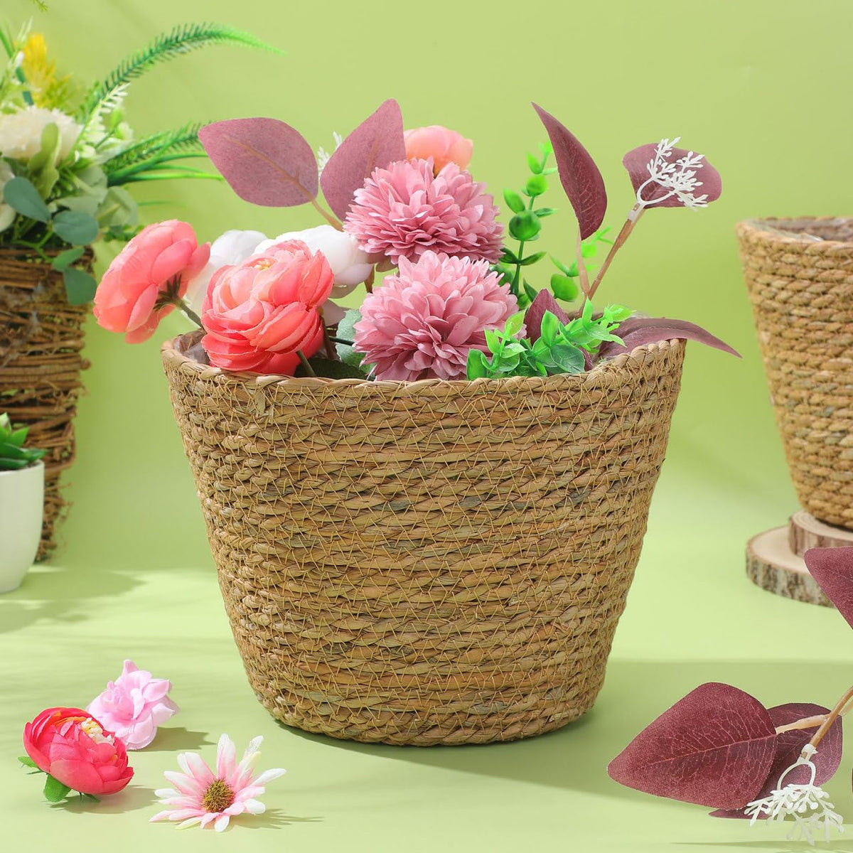 Healifty basket with liner provides leak-free use on floors.