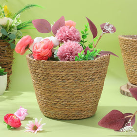 Healifty basket with liner provides leak-free use on floors.