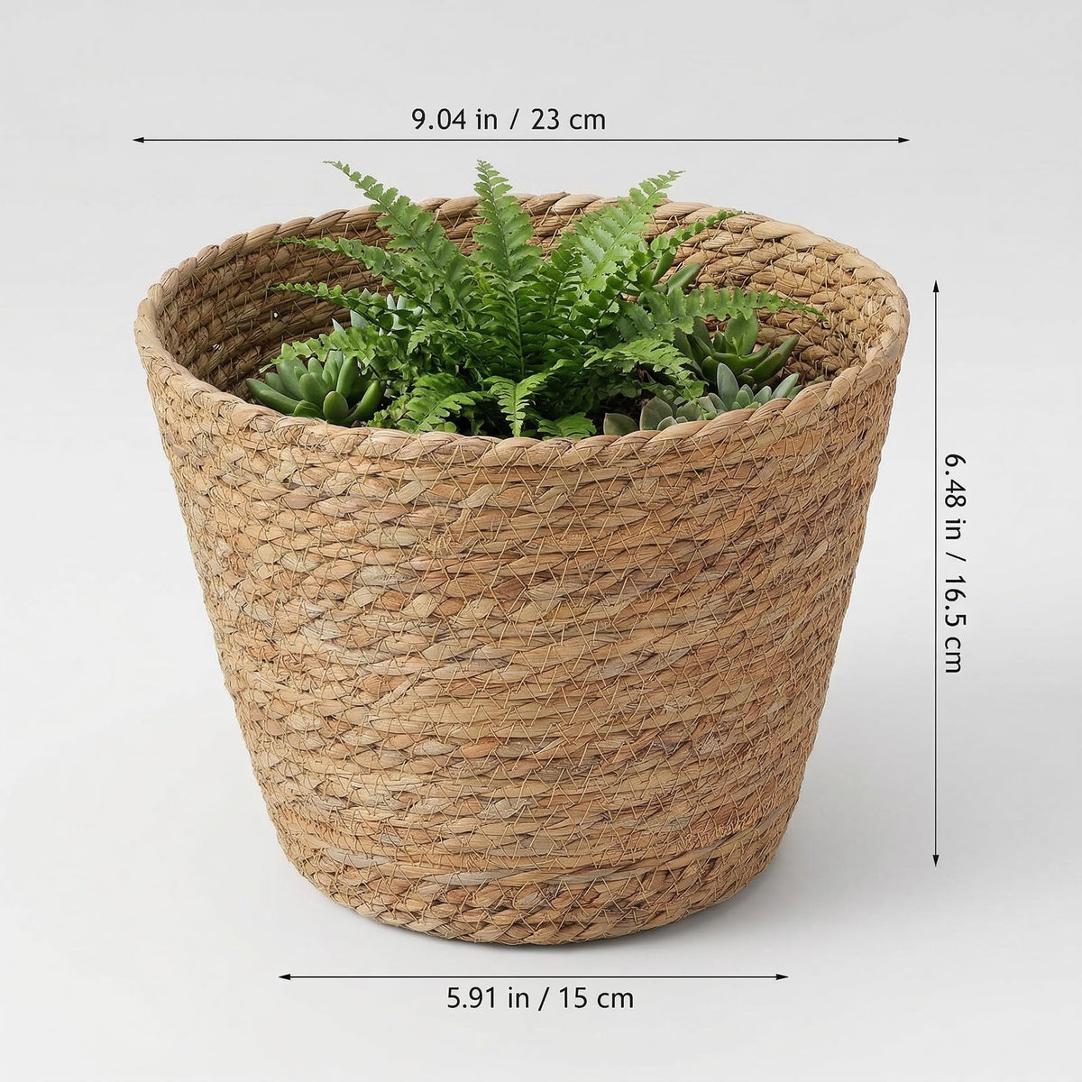 Healifty seagrass planter for indoor-outdoor use, lightweight and easy to move.