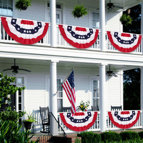Heartome Fourth of July decor banner suits indoor and outdoor use.
