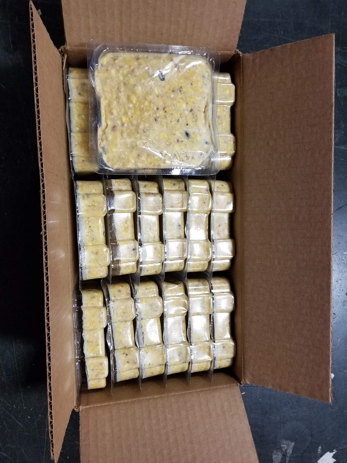 Heath DDB1-18 suet cake setup for all-season bird feeding.