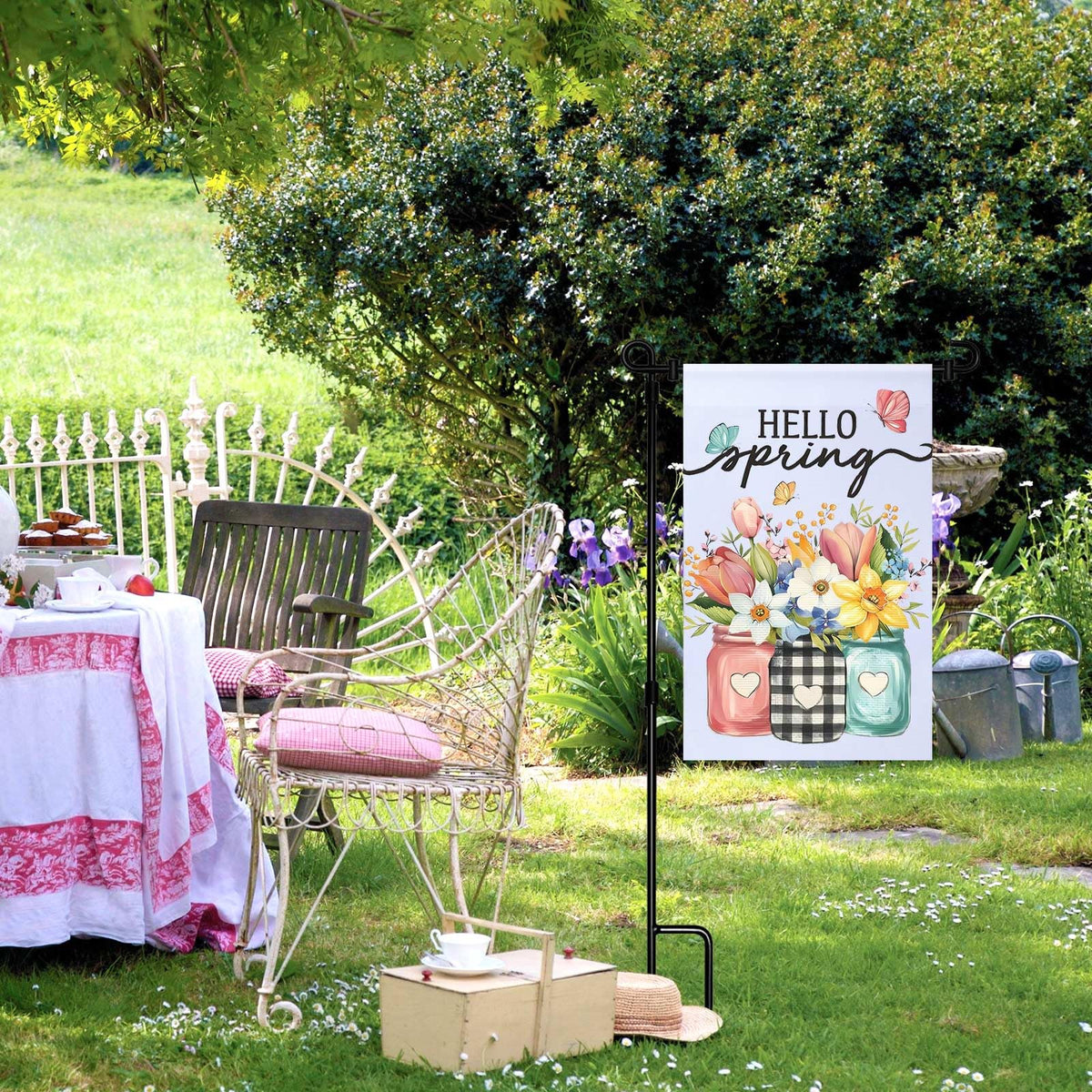 HFKPJRT flag hanging on stand demonstrates easy outdoor display