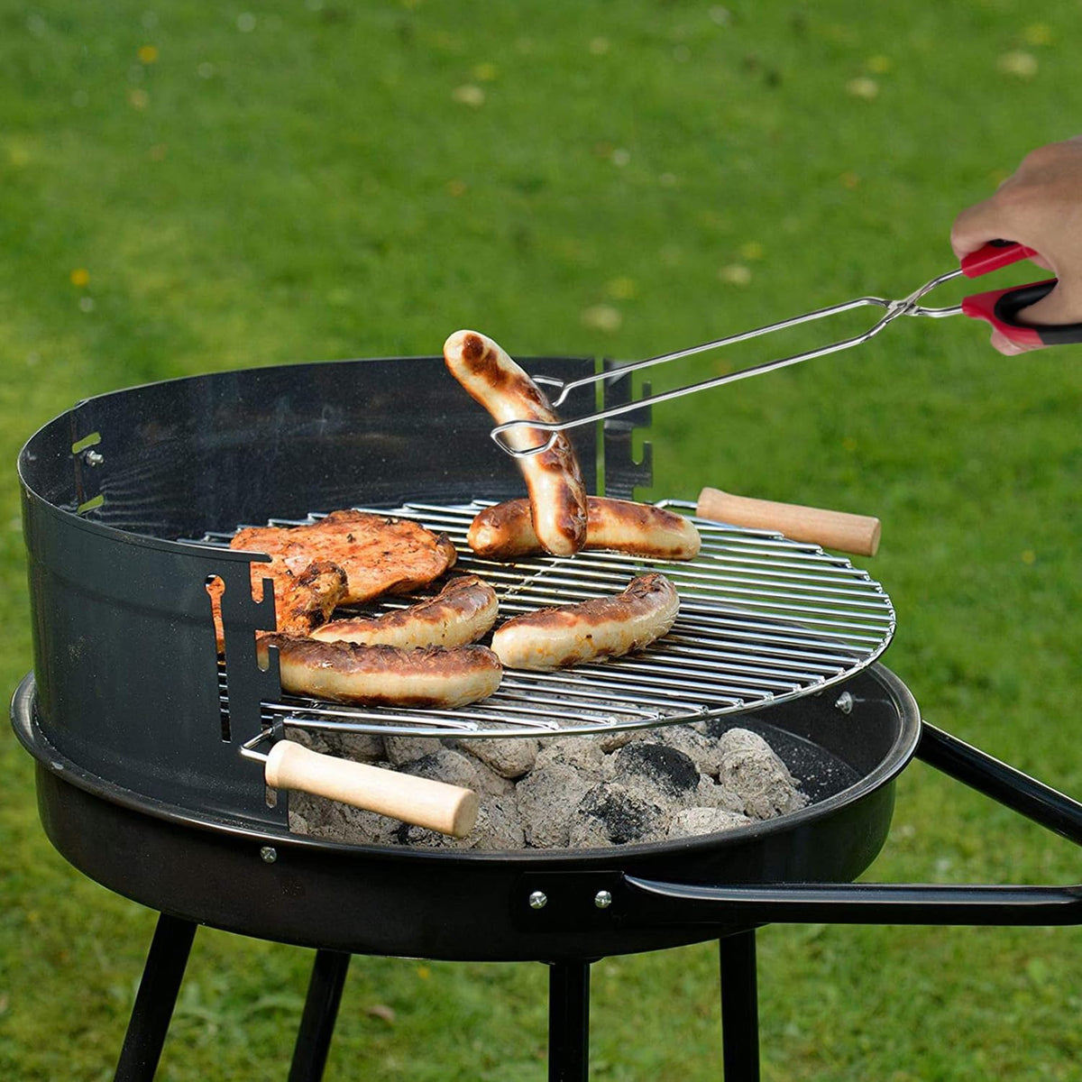 Hinmay multi-purpose tongs handle meat, vegetables, and more with confidence.