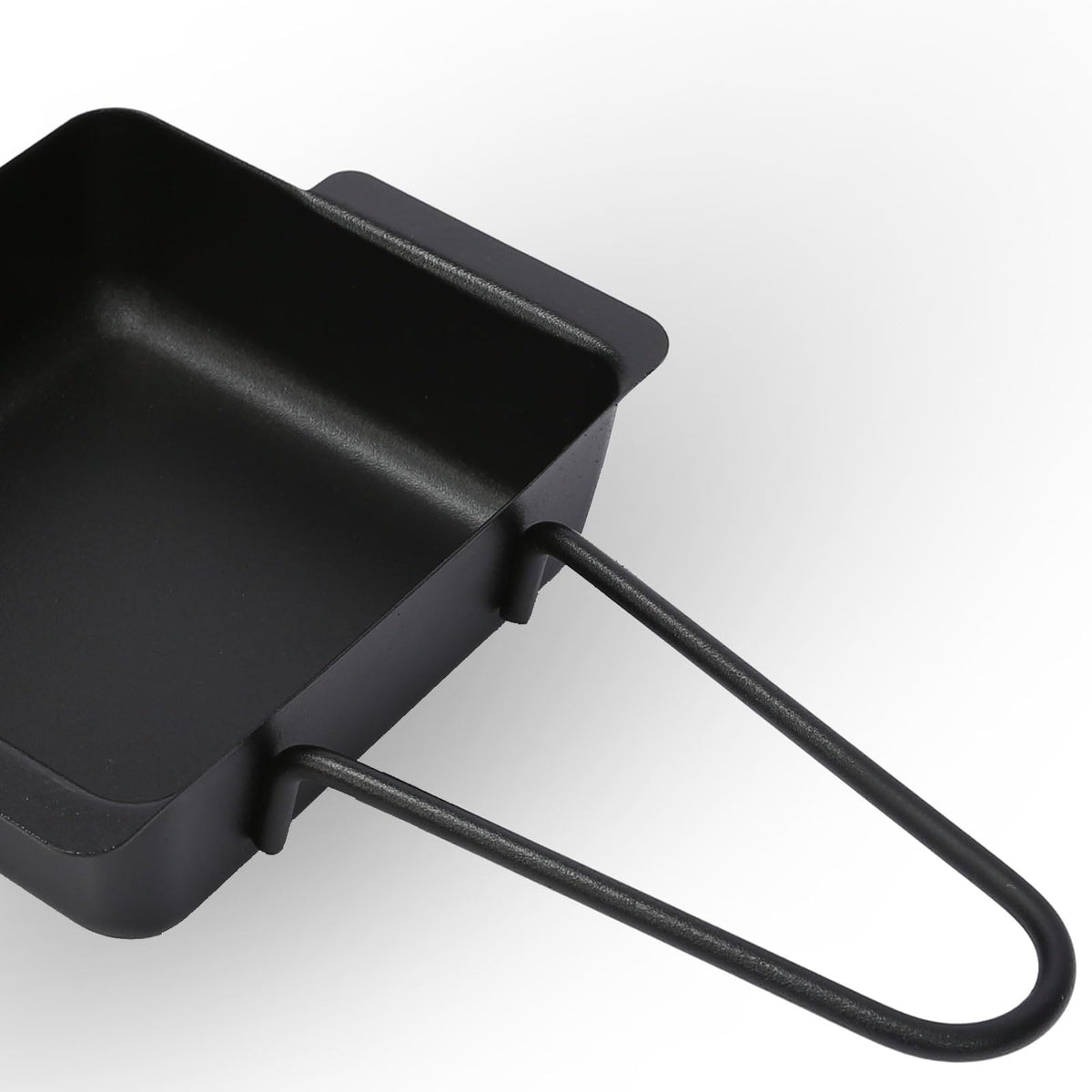 Hisencn Cuisinart CGG-7400 compatible drip pan fits securely for mess-free grilling