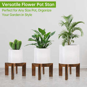 Hismocal natural wood grain plant stand adapts to living spaces.