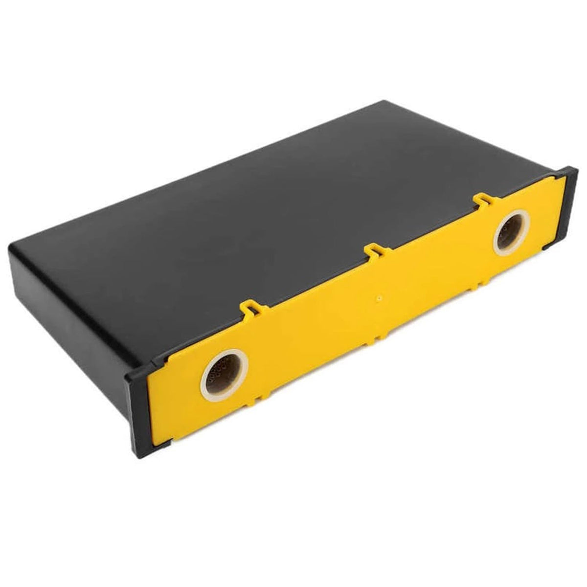 HiveSweet Feeder 4-in-deep-hive-setup supports feeding across multiple hives.