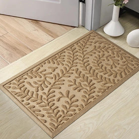 HIYARD Front Door Mat with absorbent dirt-trapping action keeps entryways cleaner.