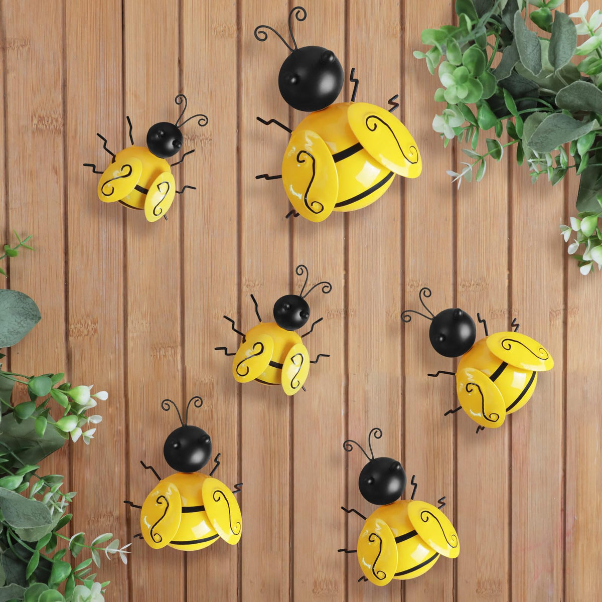 HKKDKTA Bumble Bee 3D wall art adds whimsy to the garden fence, weather-ready decor.