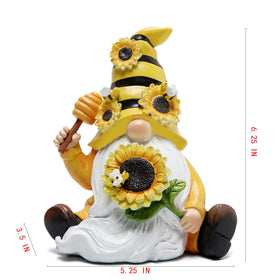 Hodao outdoor garden decor gnome brings cheerful, durable style.