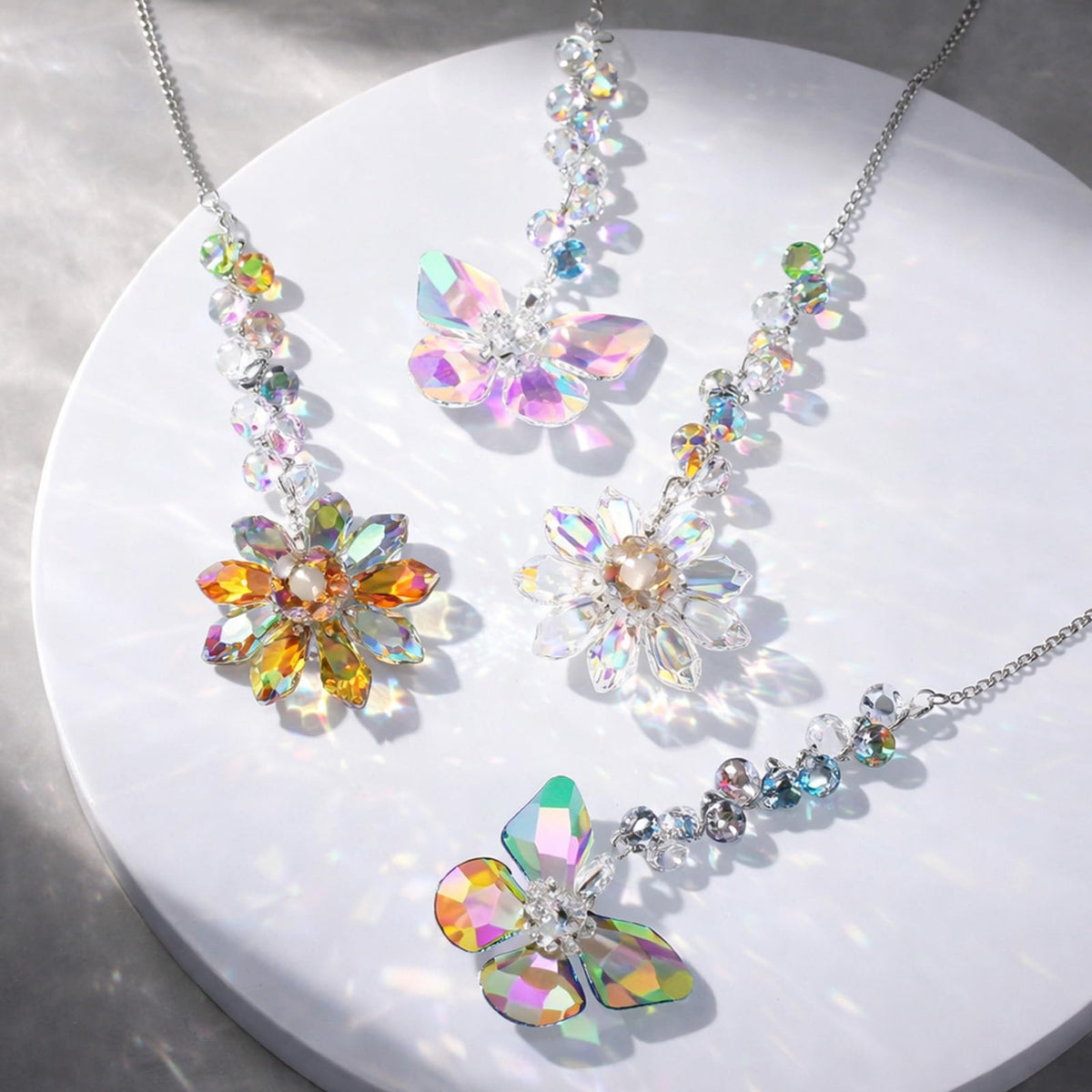 Hoemwarm sunflower crystal suncatcher glowing on sunny window