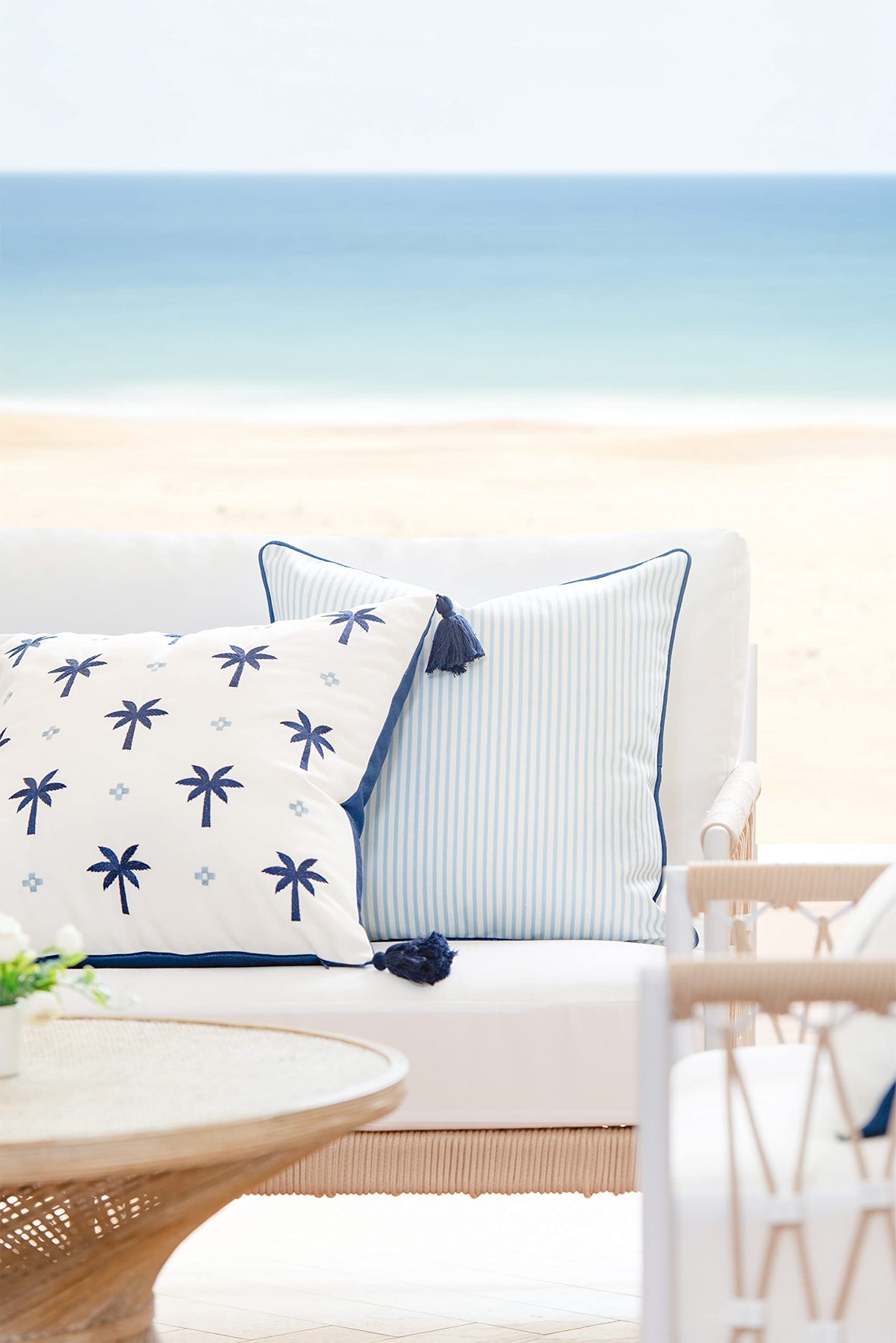 Hofdeco Premium pillow cover close-up piping, weather-resistant fabric