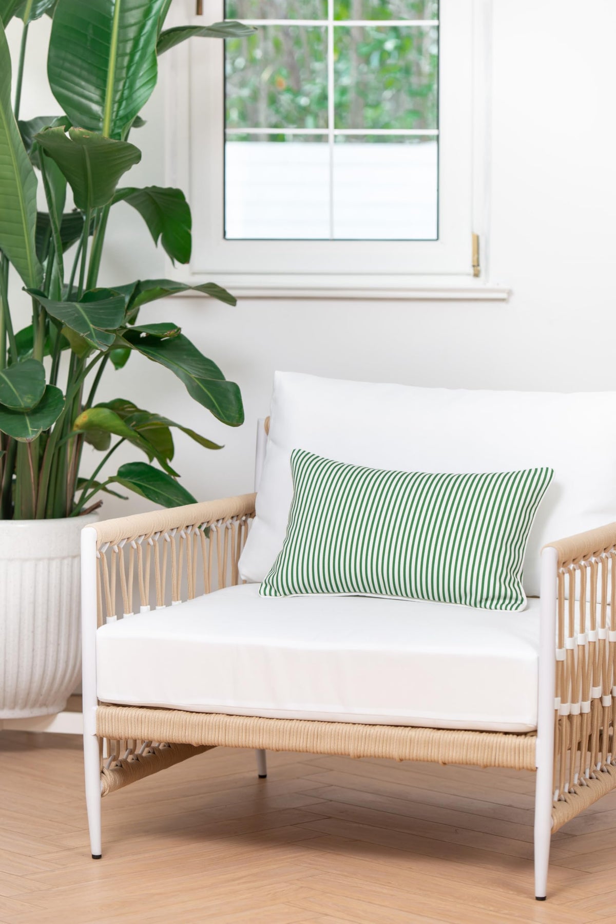 Hofdeco Premium lumbar pillow cover with invisible zipper bottom for clean look