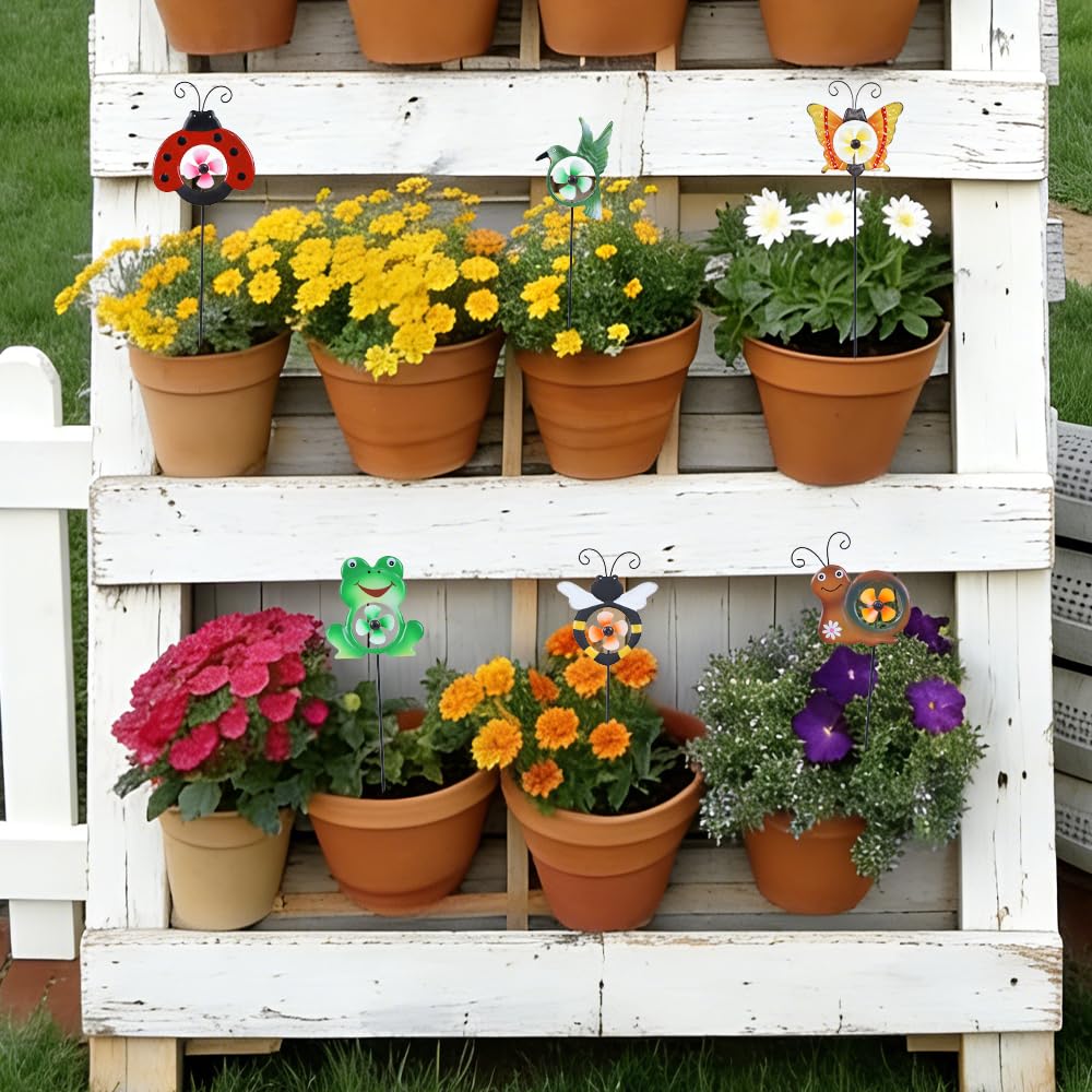 Hogardeck frog pinwheel livens up lawn corners with color
