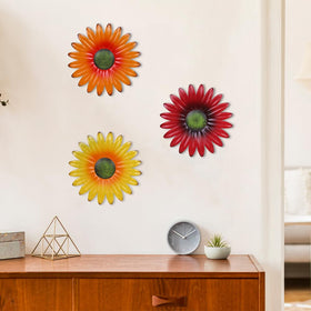Hogardeck weather-resistant metal blooms withstand sun and rain outdoors