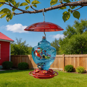 HOLAHOMA red dome provides sun shade for feeder stations