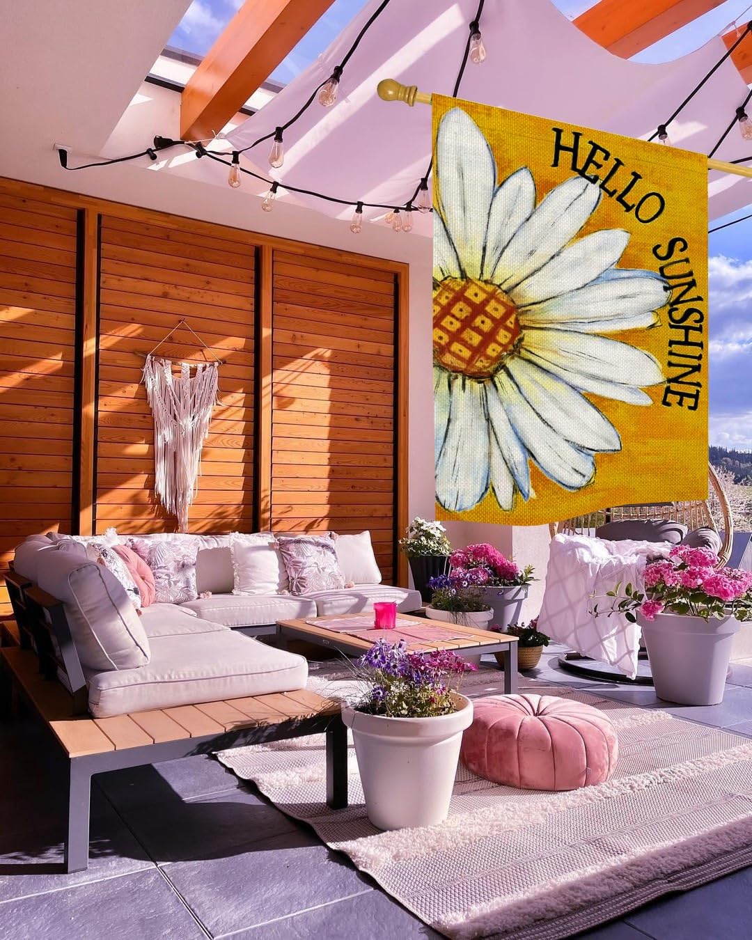 HOLIHIFI anti-slip flag hook and stand-friendly design, easy hanging on standard poles.