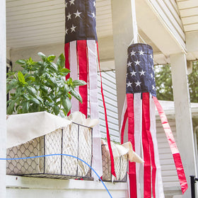 Homarden Halloween-ready windsock accents spooky yard scenes with patriotic flair.