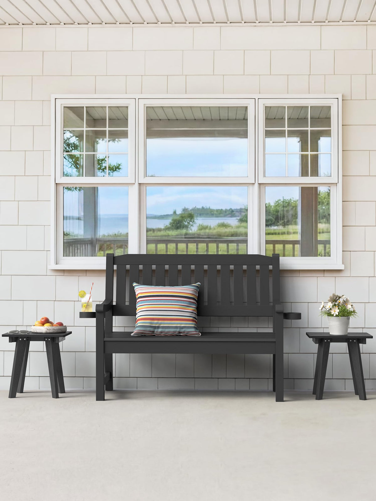 Sleek black finish on Homenjoy outdoor side table for modern spaces.