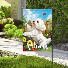 HOMETITUTE Premium polyester flag delivers bright outdoor color and durability.