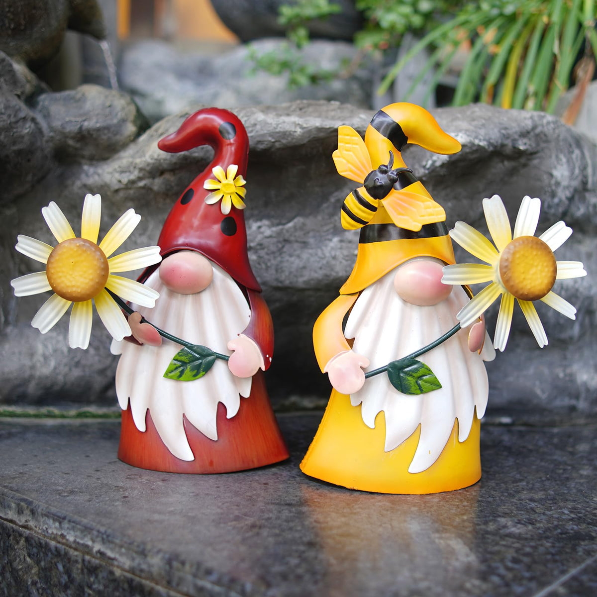 HONGLAND garden stakes gnome figures easy assembly and placement