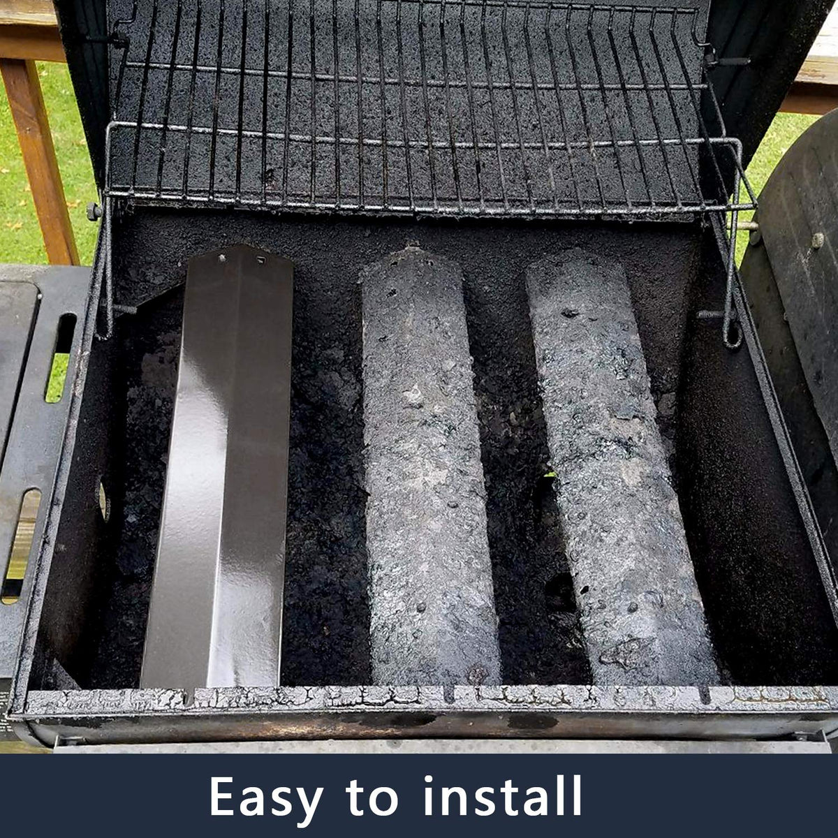Hongso shield close-up emphasizes corrosion-resistant porcelain steel surface