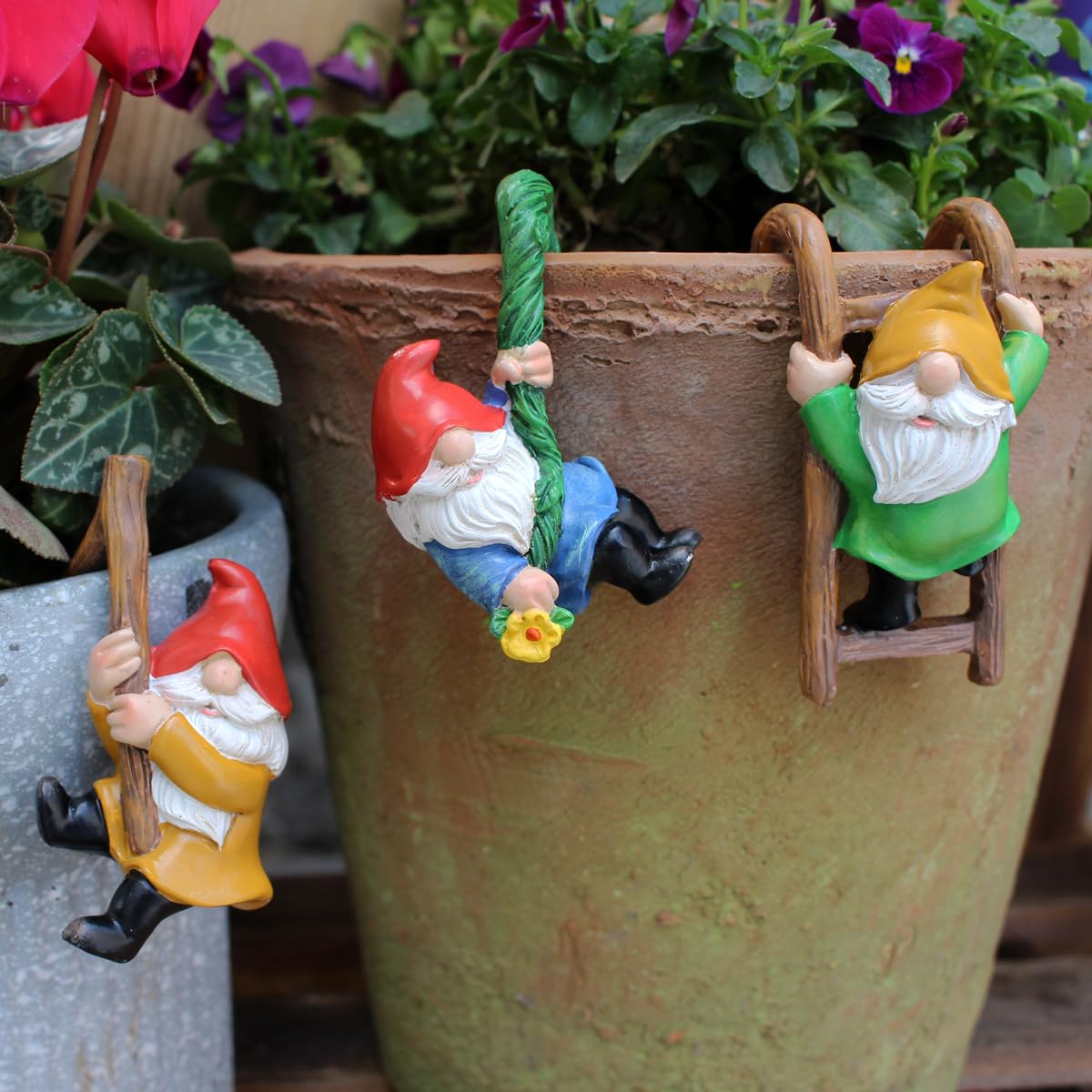 Honiweer gnomes statue for outdoor fairy garden enhances curb appeal.