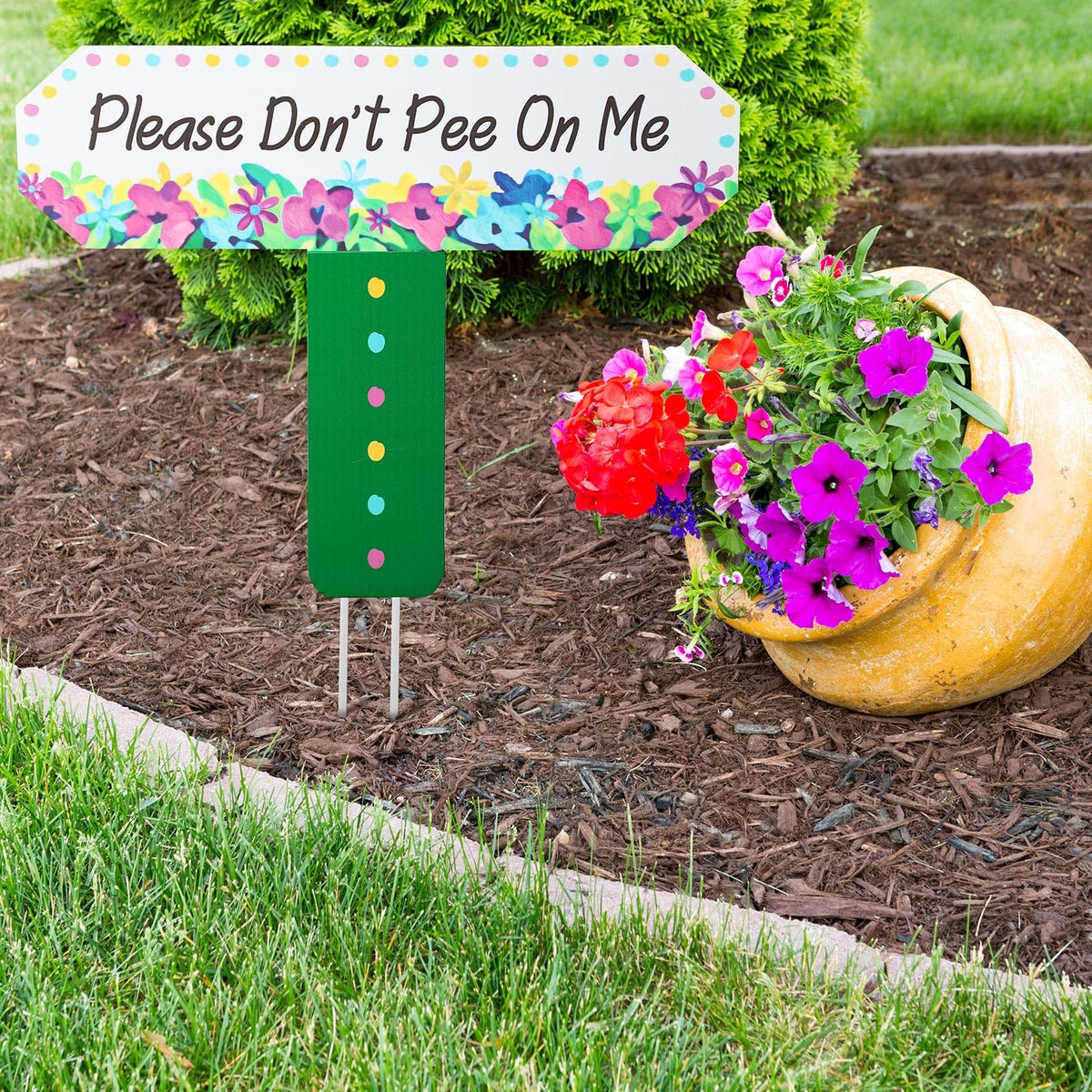 Hoolerry dog sign made of corrugated plastic stands up to weather and sun